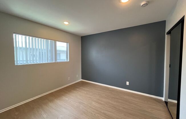 2 beds, 2 baths, 900 sqft, $1,998, Unit 327
