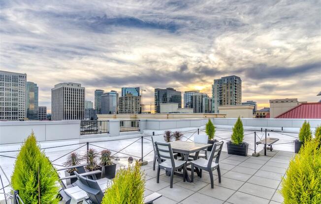 Roof-Top Terrace with Barbecue