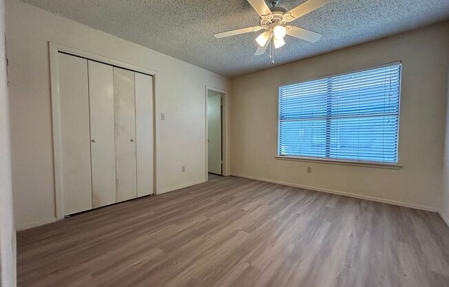 1 bed, 1 bath, 750 sqft, $700, Unit C