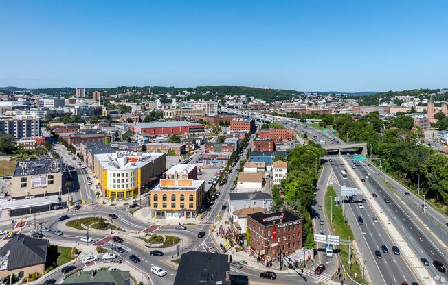 2 beds, 1 bath, 1,008 sqft, $2,295, Unit Unit 305