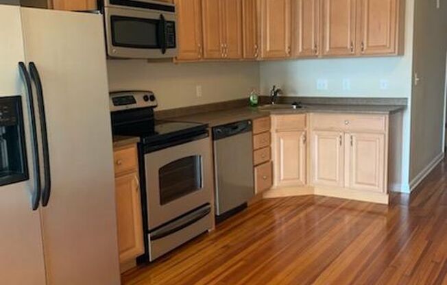 1 bed, 1 bath, 732 sqft, $875, Unit 108 Apt. 11