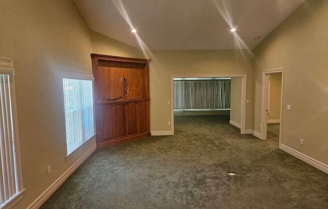 Stylish Palm Harbor Home in Bentley Park – Modern Comfort & Prime Location!