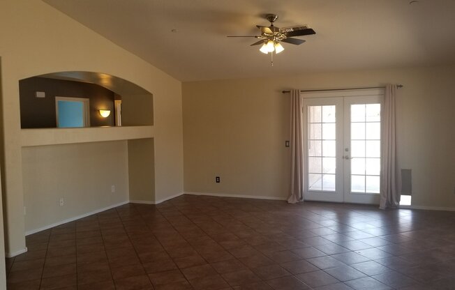 3 beds, 2 baths, $2,050