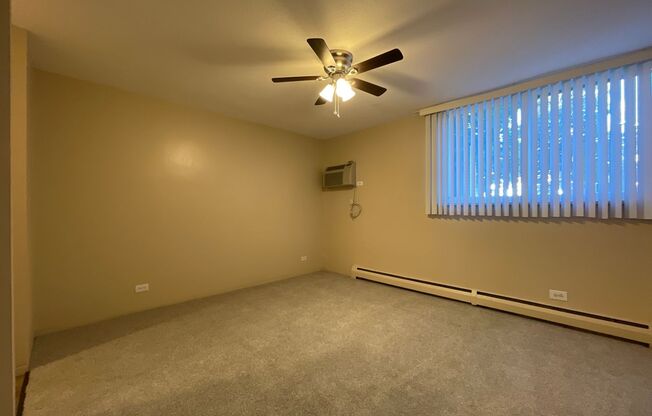 2 beds, 2 baths, 960 sqft, $1,895, Unit 107