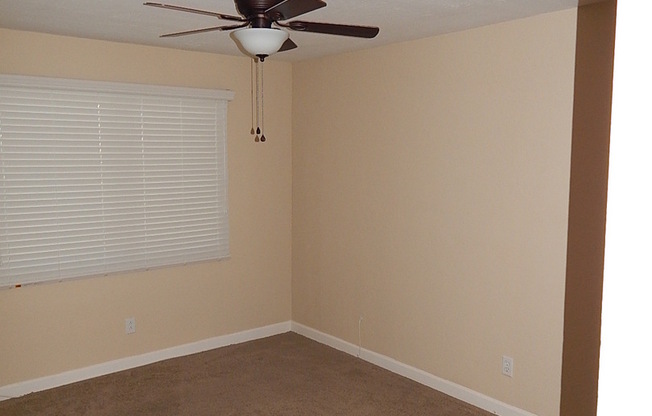 3 beds, 1 bath, $1,680