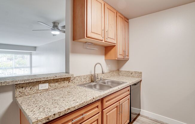 Luxury Living with Scenic Views | Vue at Lake Murray Apartments in San Diego, CA