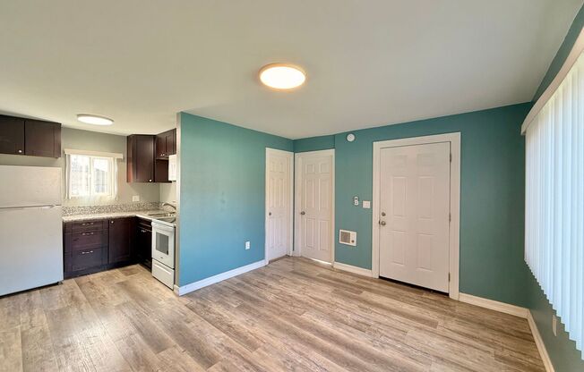 4041-43 National Ave