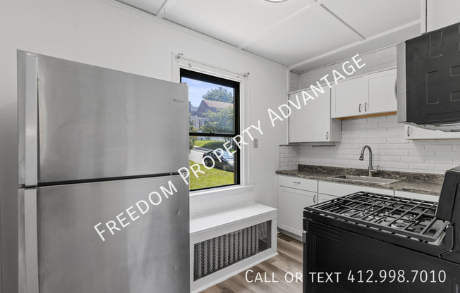 122 MUNSEY AVE