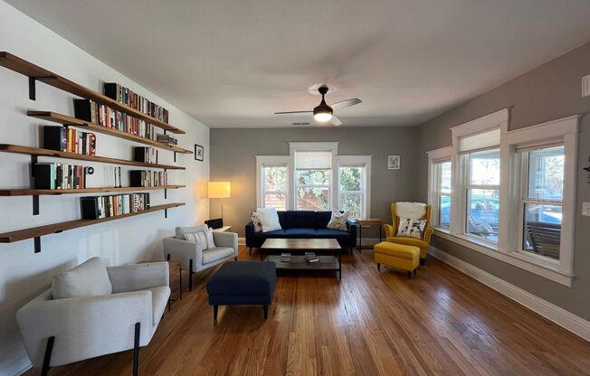 Lovely 3 Bedroom 2 Bathroom Home In Downtown ABQ!