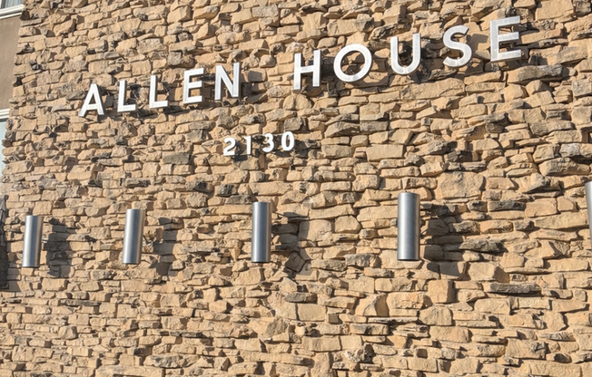 Studio, 1 bath, 390 sqft, $1,149, Unit 2130-74