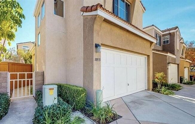 3 bed, 2.5 bth, DETACHED HOME in ASPIRE ENCORE
