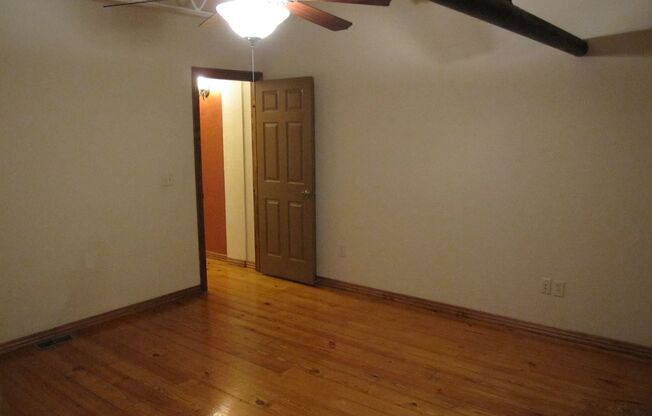 3 beds, 2 baths, 1,300 sqft, $1,575, Unit AW 107