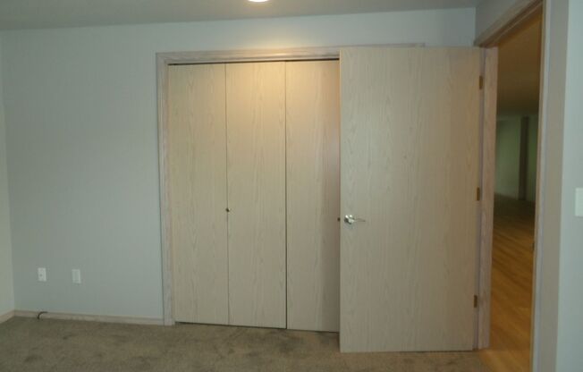 2 beds, 2 baths, 1,240 sqft, $1,940, Unit L58