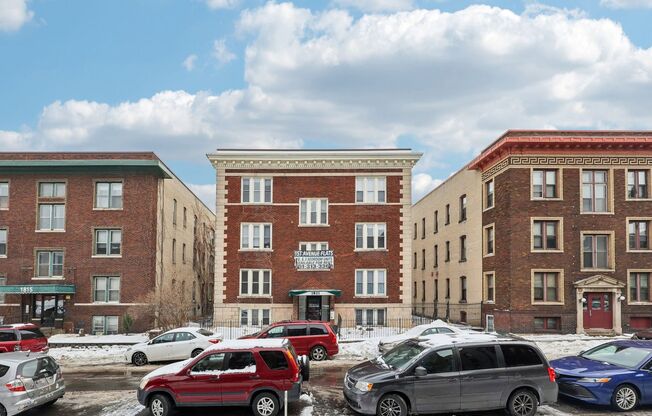 2 beds, 1 bath, 720 sqft, $1,395, Unit 102