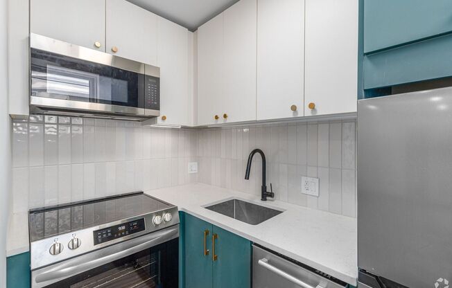 Studio, 1 bath, 422 sqft, $1,448, Unit C-212