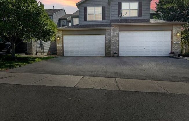 7852 GARLAND LN N