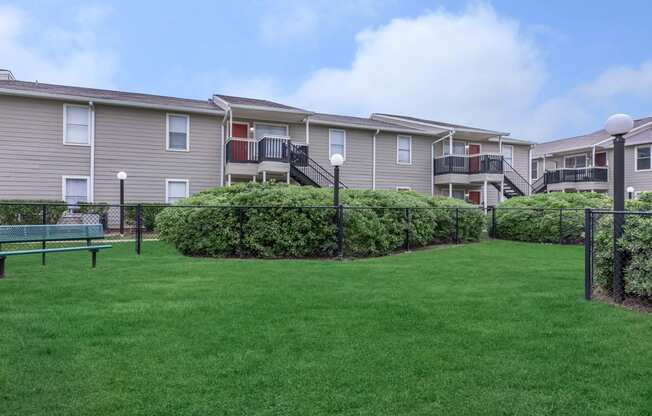 Lawn at Royal Wildewood Manor Apartments, Texas