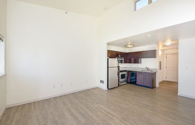Studio, 1 bath, 461 sqft, $1,550, Unit 307