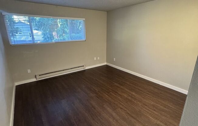 2 beds, 1 bath, 820 sqft, $1,895, Unit 105