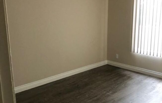 3 beds, 2 baths, 1,000 sqft, $2,650, Unit 05