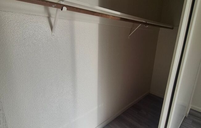 2 beds, 1 bath, 825 sqft, $1,800, Unit 203