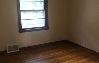 3 beds, 1 bath, $1,350