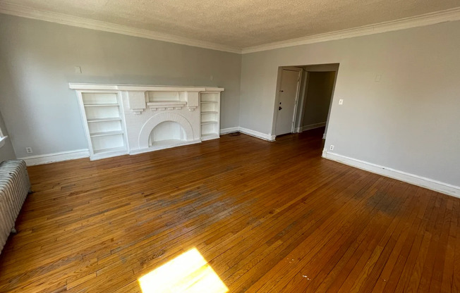 7931 33 S MANISTEE AVE