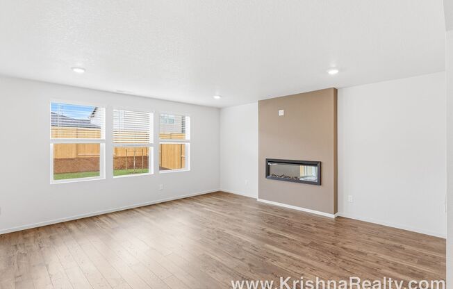 5 BD | 3 BA | Brand New Construction | East Park Village | Salem Home!