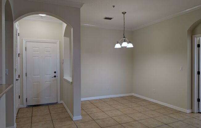 Top Floor Condo at Lakeside at Lakes of Windermere