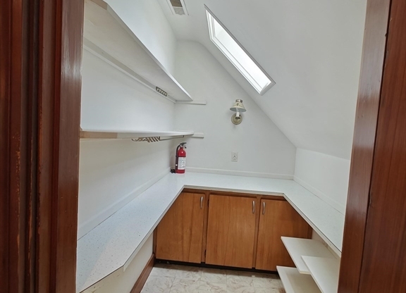 152 GLENDALE RD