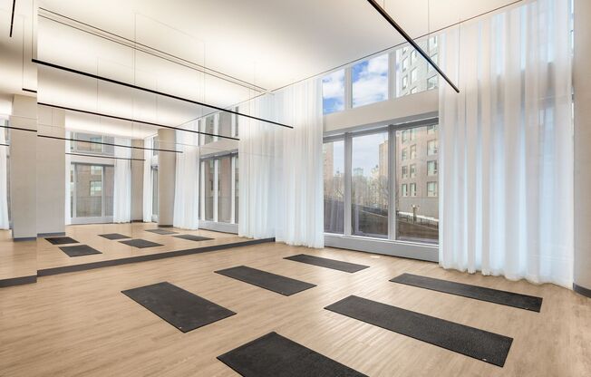 1 bed, 1 bath, 696 sqft, $7,000, Unit 7B