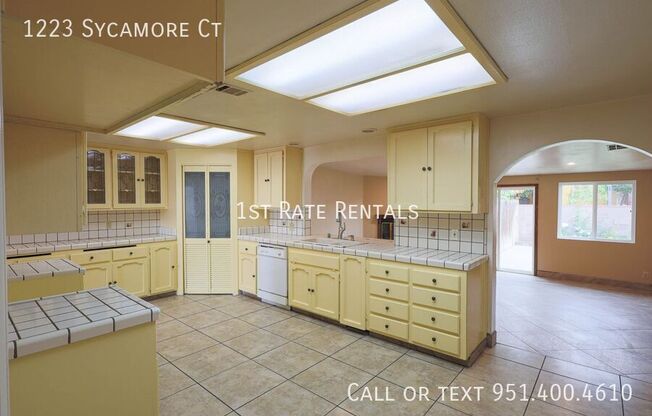 1223 SYCAMORE CT