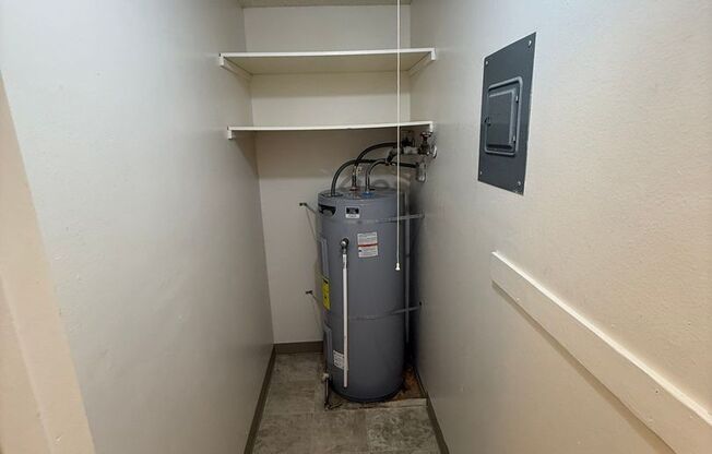 2 beds, 1 bath, 825 sqft, $1,245, Unit 479