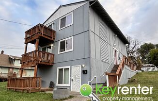 Cozy 1 Bedroom Triplex Near Downtown Tacoma and Pacific Avenue