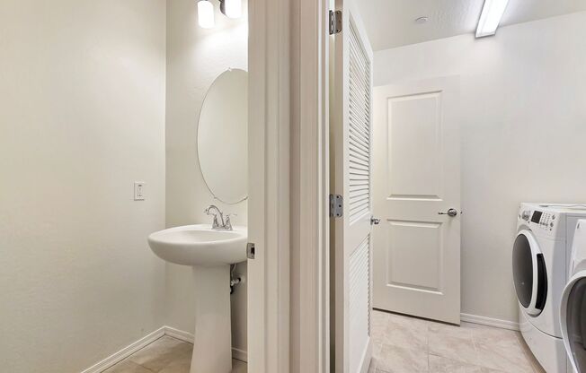 2 beds, 2.5 baths, $1,795, Unit # 1067