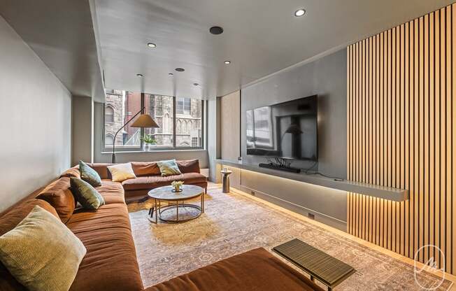 Studio, 1 bath, $4,100, Unit 4I