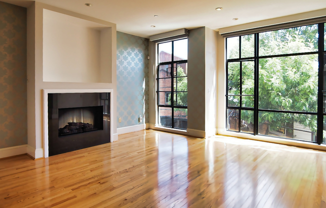 72 LANGTON ST
