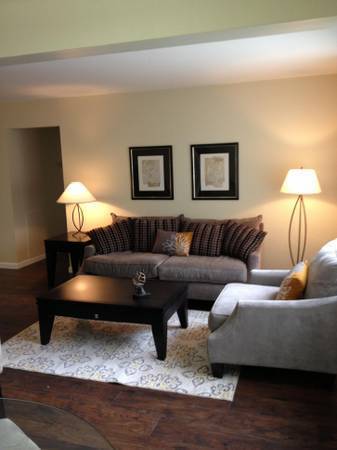 1 bed, 1 bath, 650 sqft, $945