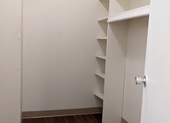 Studio, 1 bath, 500 sqft, $2,550, Unit 1203