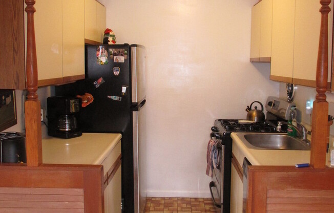 2 beds, 1 bath, $1,925, Unit Unit 102