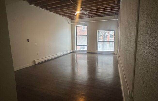 1 bed, 1 bath, 805 sqft, $1,655, Unit C-108