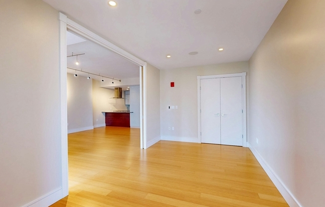 2 beds, 2 baths, 1,318 sqft, $6,400, Unit U2203
