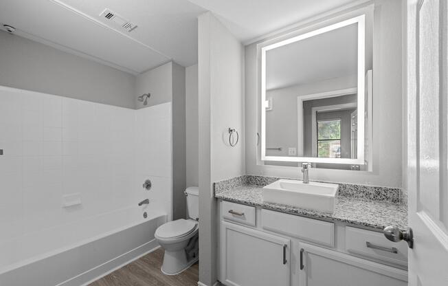 3 beds, 2 baths, 1,202 sqft, $1,960