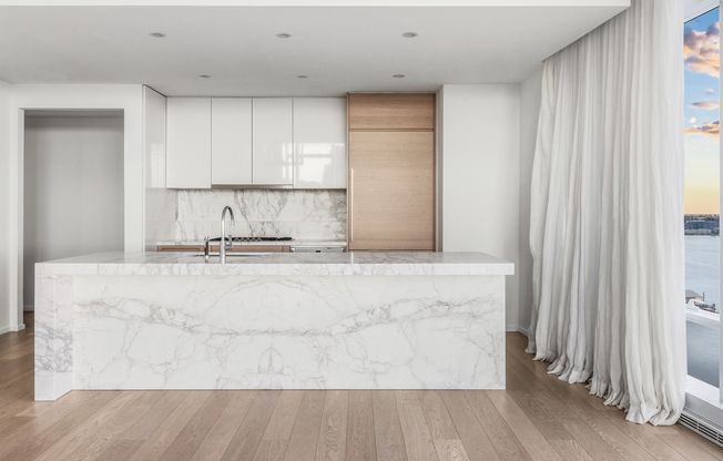 3 beds, 3.5 baths, 1,823 sqft, $26,000, Unit 29B