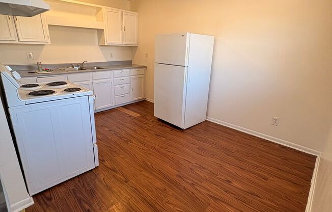 2 beds, 1 bath, 675 sqft, $675, Unit 440 Arter-Unit 11