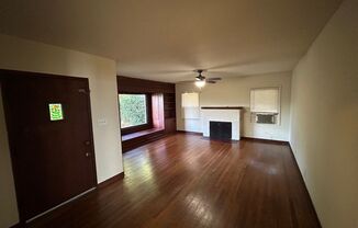 1 bed, 1 bath, 722 sqft, $1,060, Unit 1