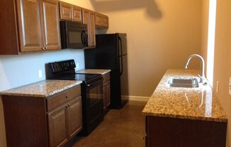 1 bed, 1 bath, 700 sqft, $1,025, Unit Apt. 4