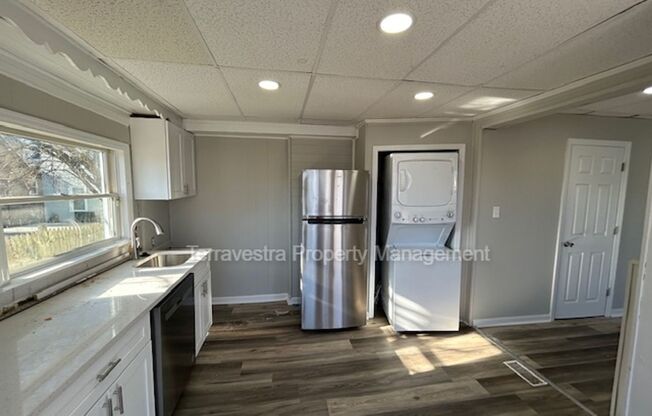 Georgeous Remodeled 3 bed w/ bonus finished attic