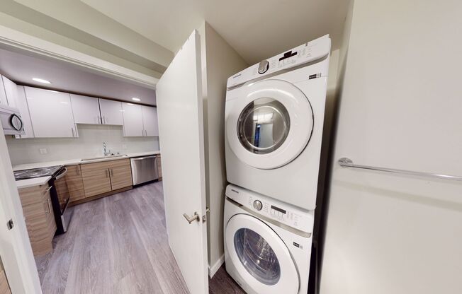 2 beds, 1 bath, 490 sqft, $1,742, Unit 102