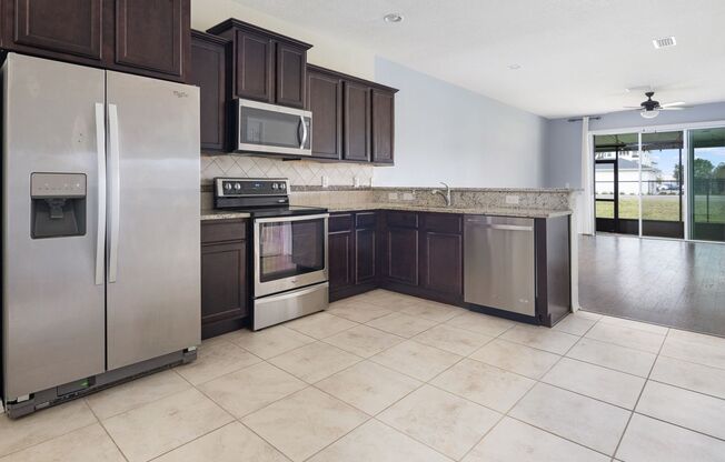 Magnolia Park - Convenient Location